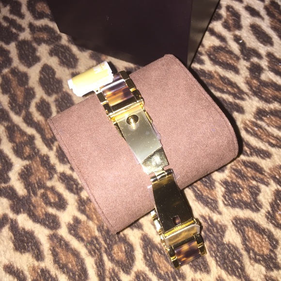 Michael Kors Watch - Picture 3 of 4