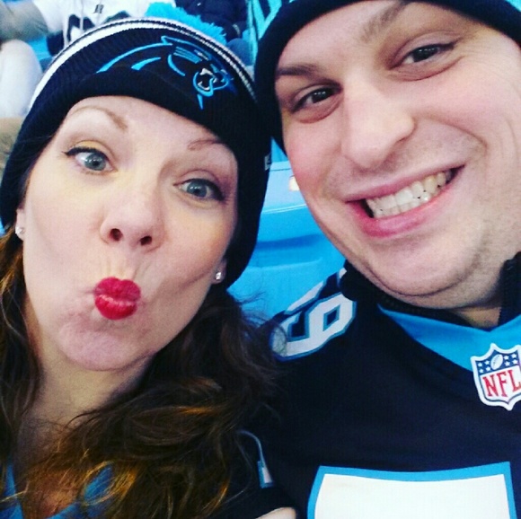 Meet your Posher, Kendra - Picture 2 of 2