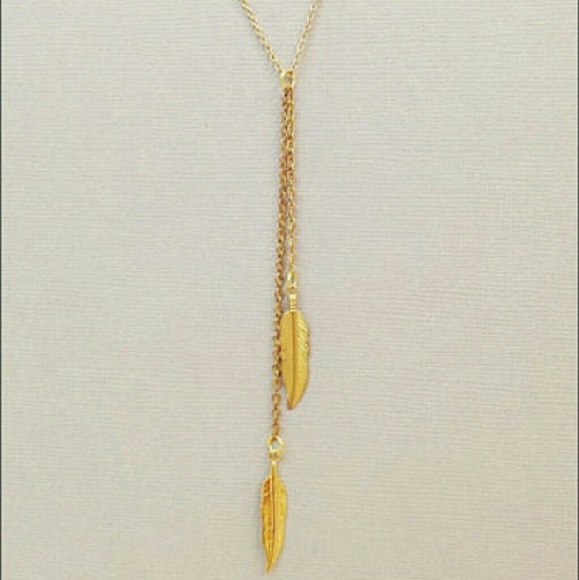 Leaf pendant gold chain statement necklace - Picture 2 of 4
