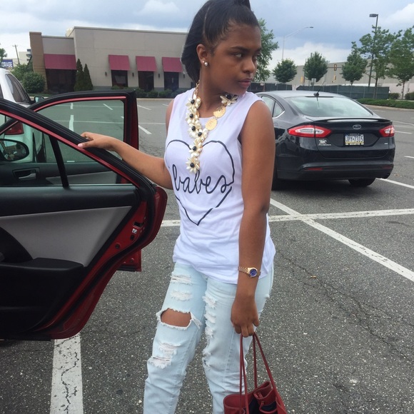 Meet your Posher, Amirah