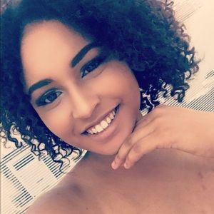 Meet your Posher, Qiana
