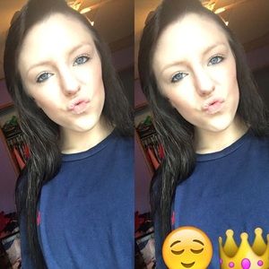 Meet your Posher, Caitlin