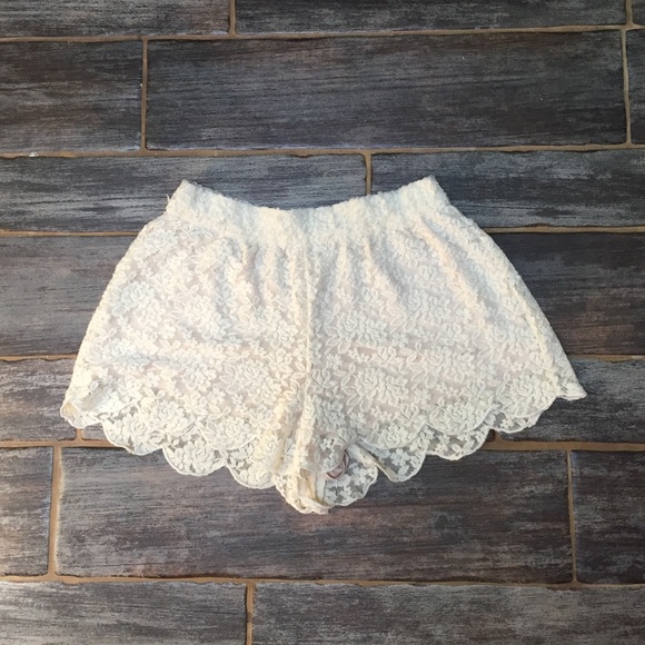 Lacey high waisted shorts