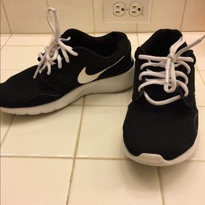 Nike Kaishi Sneaker