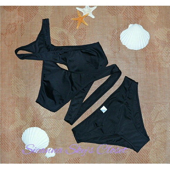 5 STAR 🌟😍SEXY BLACK 2 PIECE SWIM SET - Picture 2 of 4