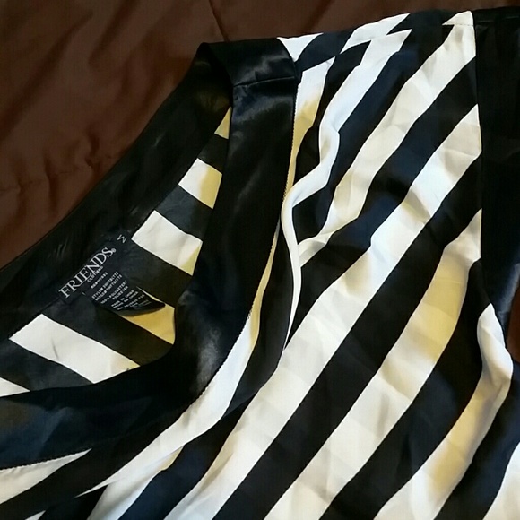 Blouse - Picture 3 of 3