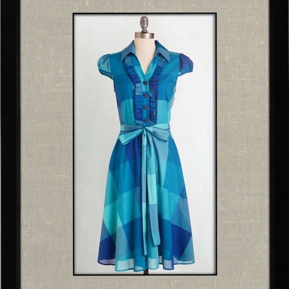 ModCloth Dresses & Skirts - Modcloth About the artist in blue plaid dress