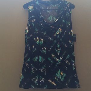 Scoop neck designed tank