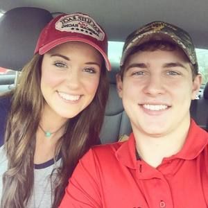 Meet your Posher, Cayci