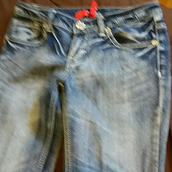 Jeans - Picture 2 of 3