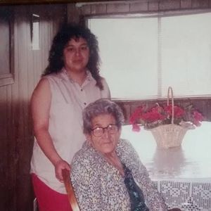 Meet your Posher, Lorena