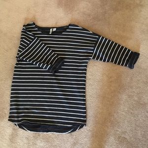 3/4 sleeve navy striped sweater