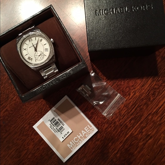 Michael Kors Watch - Picture 3 of 3