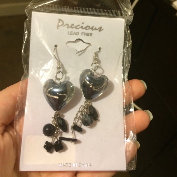 Cute heart earrings lead free