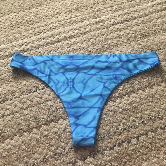 NWOT bikini bottoms - Picture 2 of 2