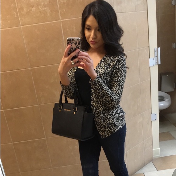 Meet your Posher, Areli - Picture 1 of 1