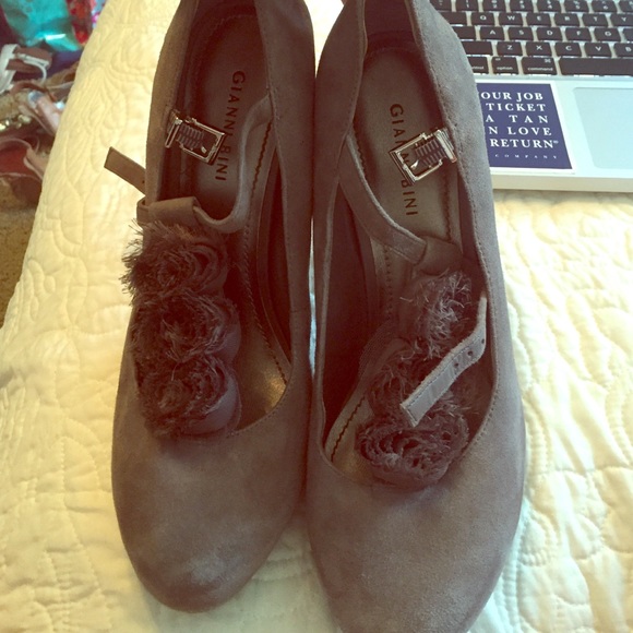 Gianni bini grey pumps