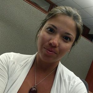 Meet your Posher, April