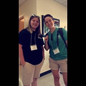 Meet your Posher, Leah