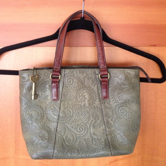 Fossil purse