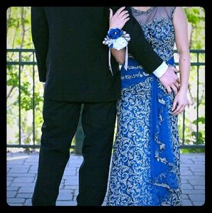 Traditional Prom/fancy dress