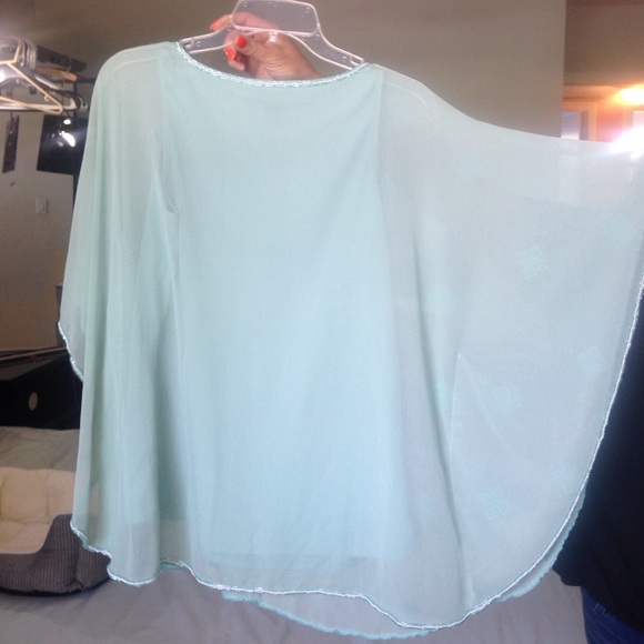 Blouse - Picture 2 of 2