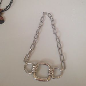 Chain linked necklace