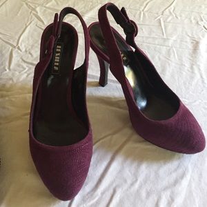 Lesilla Suede Stitch Sling