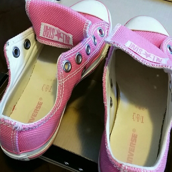 Shoes - Picture 2 of 4