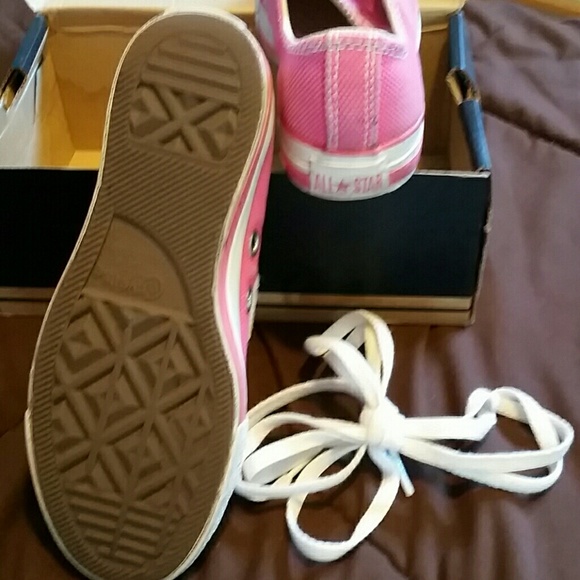 Shoes - Picture 3 of 4