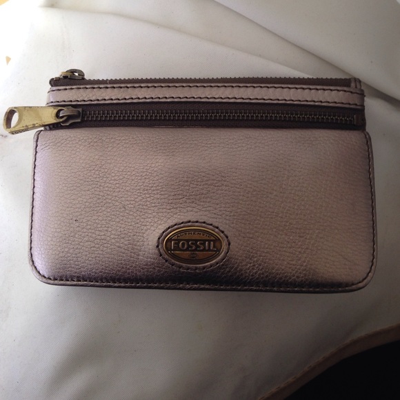 Fossil wallet