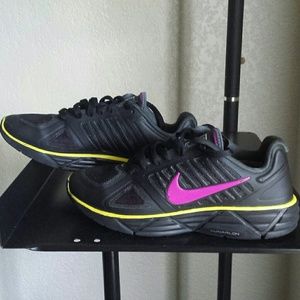Nike Lunar Victory II Training Shoes