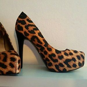 Guess Animal print shoes