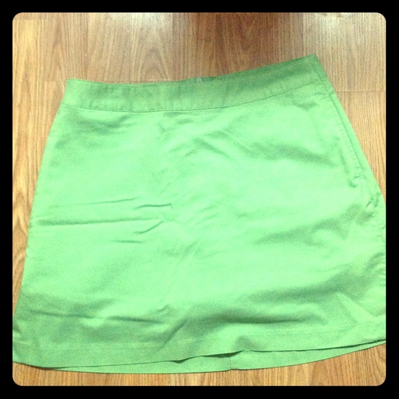 Stretchy green skort
