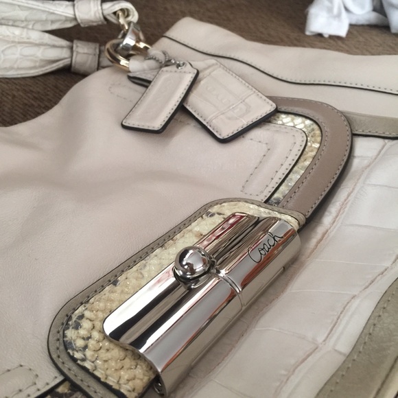 ❌SOLD on Ⓜ️❌Coach leather/ snakeskin handbag