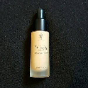 Touch Mineral Liquid foundation