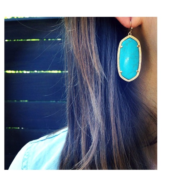 Kendra Scott Elle's in Turquoise - Picture 2 of 3
