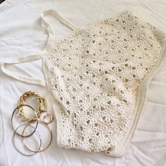 ♡ F21 ♡ Crochet Lace Crop Top ♡ OFFERS ♡ TRADES - Picture 1 of 3