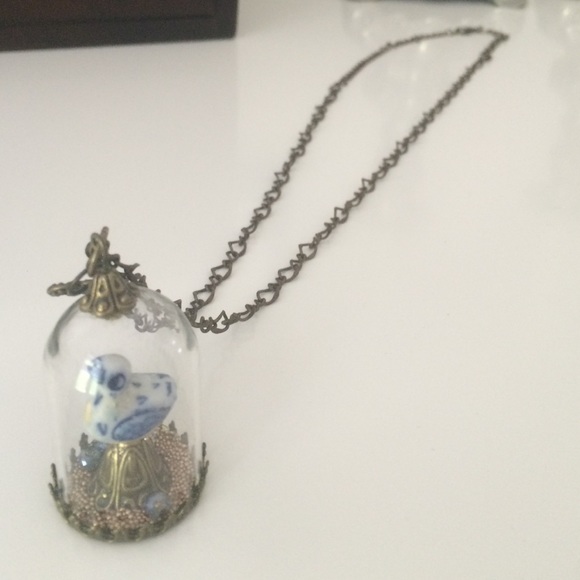 Cute birdie necklace