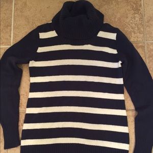 GAP Sweater