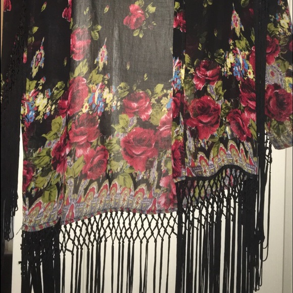 Black fringe kimono