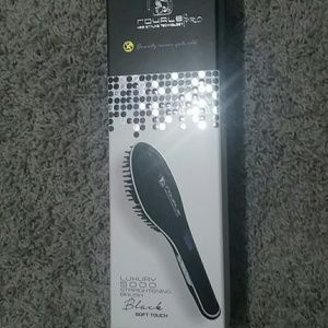 Straightening Brush soft touch