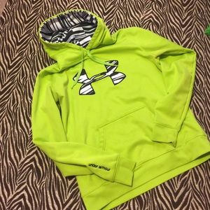Women's under armour hoodie medium