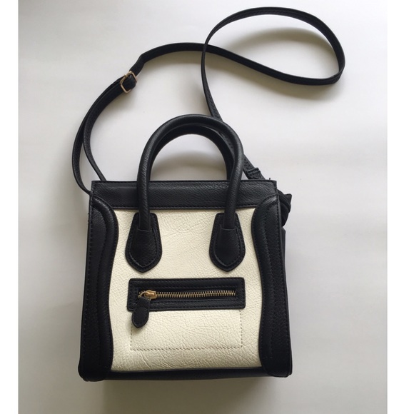 Handbags - Unbranded black and white purse