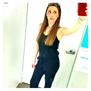 Meet your Posher, Caitlin