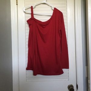 Peekaboo shoulder top - red - sexy!