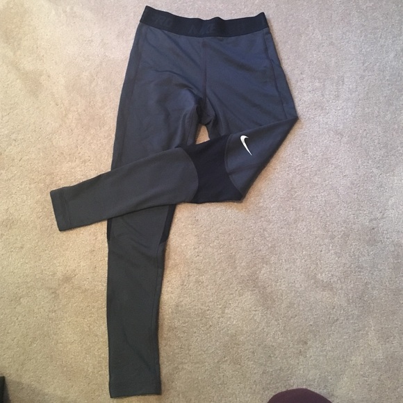 Nike pro women's compression pants