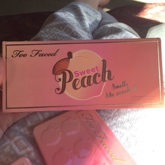 Too faced sweet peach