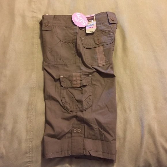 Arizona capris - Picture 3 of 4