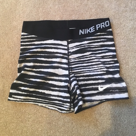 Nike Pro dri fit compression shorts size Medium